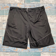 00s Black Nike Sport Shorts Men's XL