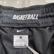 Black Nike Basketball Sport Shorts Men's Medium