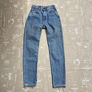 Blue Levi's Jeans W27