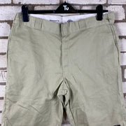 Khaki Dickies Chino Shorts W38