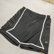 00s Black and White Nike Sport Shorts Men's XXL