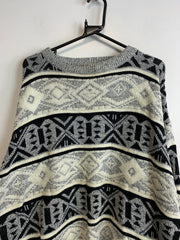 Black and White Knitwear Sweater Men's XL