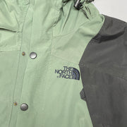 Black and Green North Face Raincoat Men's XL