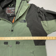 Black and Green North Face Raincoat Men's XL