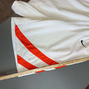 Vintage 90s White and Red Nike Basketball Sport Shorts Men's Medium