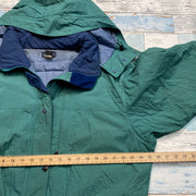 Green Patagonia Women's Large Hooded Jacket
